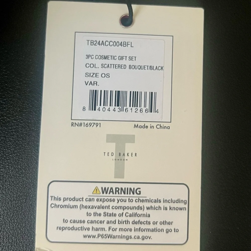 TED BAKER LONDON 3 Piece Scattered Bouquet Cosmetic Bags - Picture 5 of 5